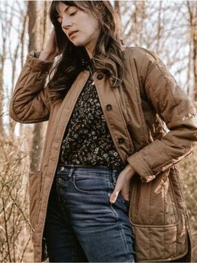 Everlane quilted channel jacket tan